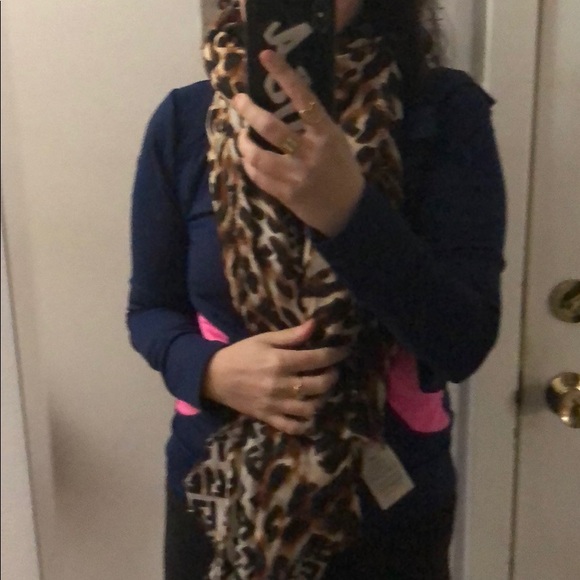 Fendi logo/leopard print scarf - Picture 2 of 4